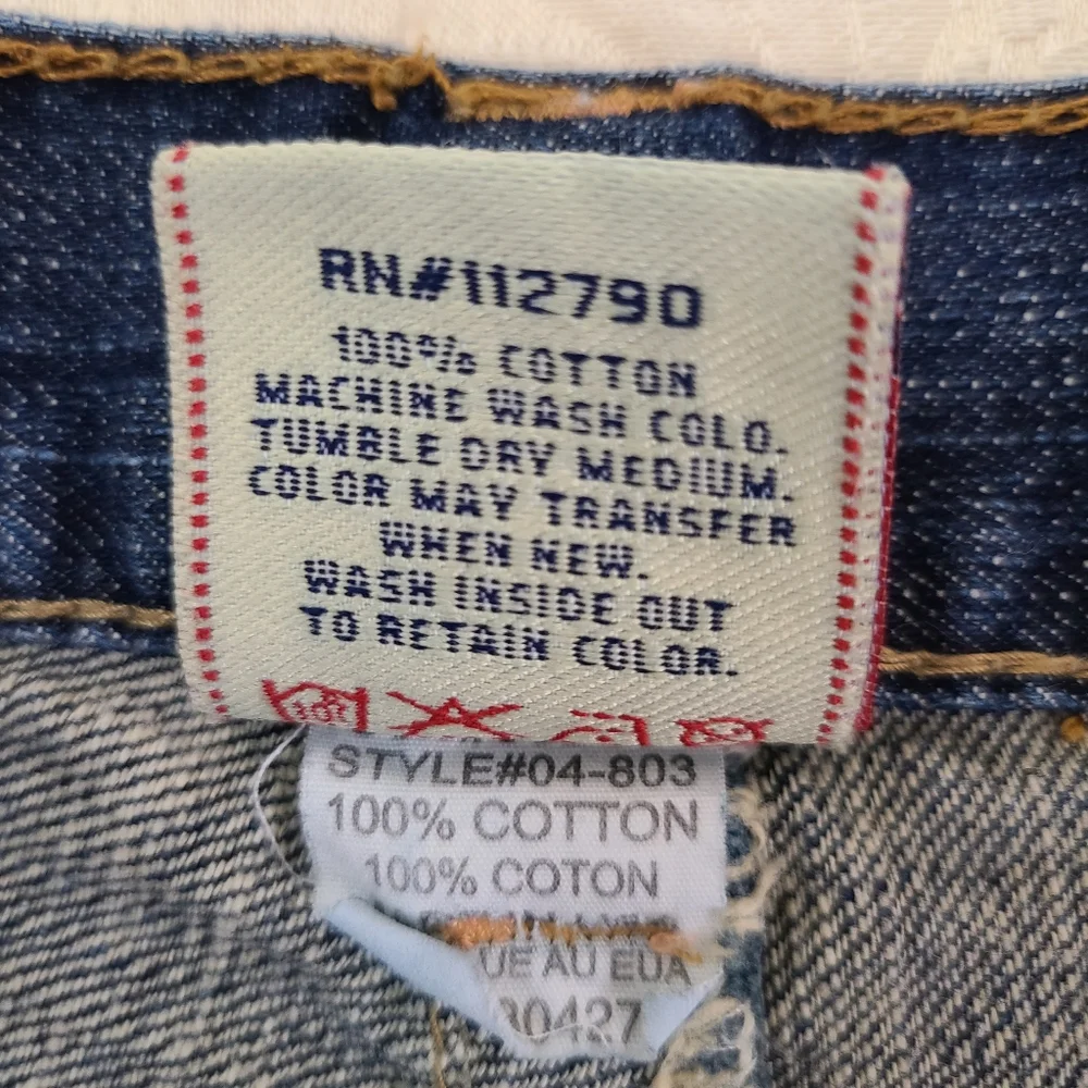 True Religion Blue Distressed Straight Leg Jeans Women’s 30 Y2K Low Rise Denim - Picture 8 of 9